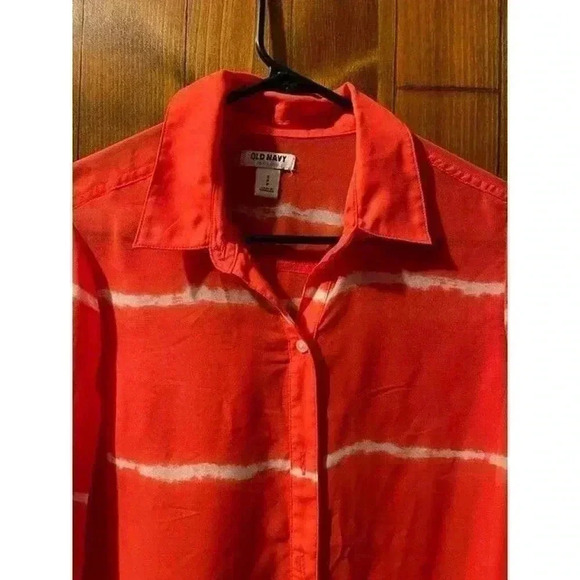 OLD NAVY S/P REBELLION RED BUTTON BLOUSE - Picture 2 of 4